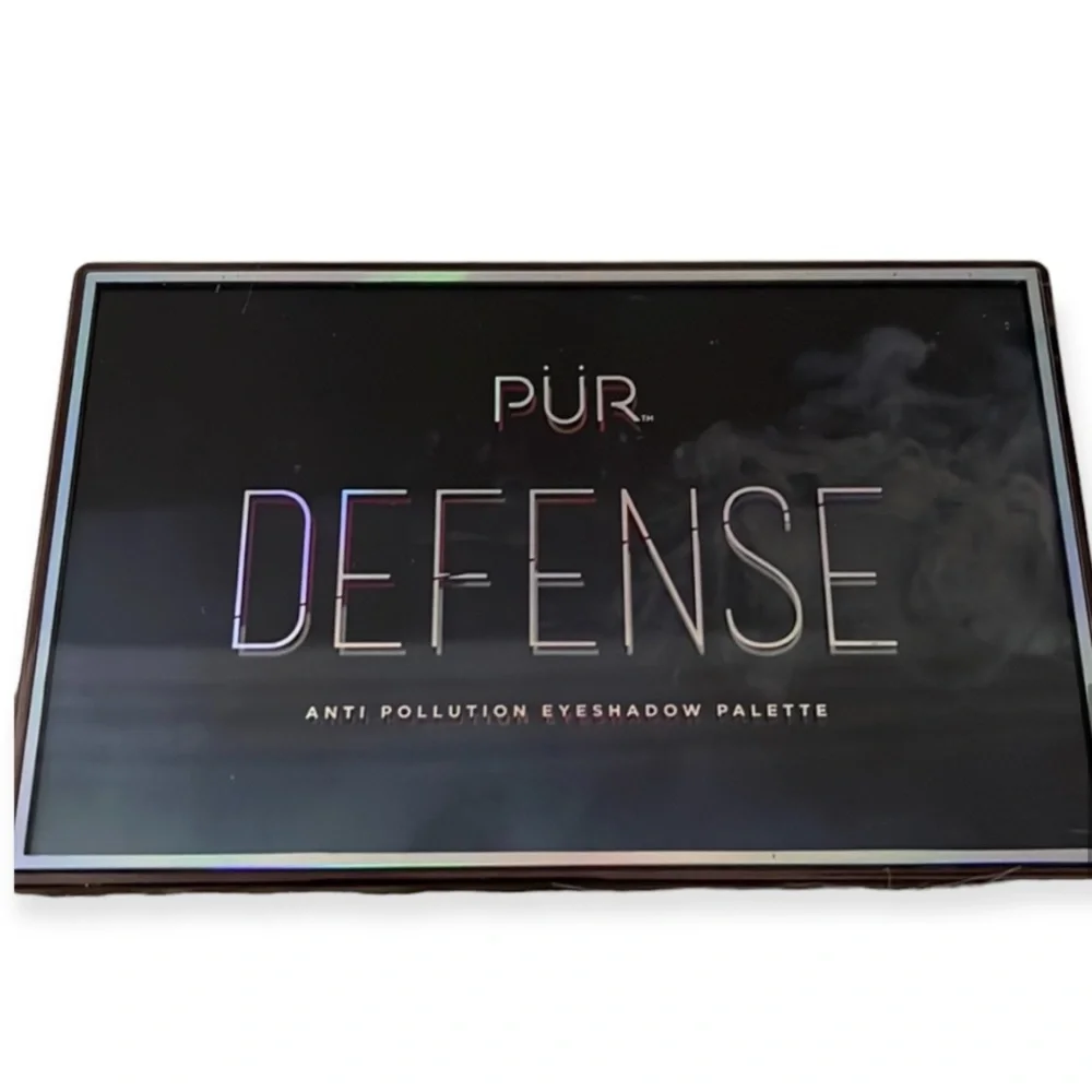 PUR Defense Anti Pollution Eyeshadow Palette, Full Sized, New in Box‎